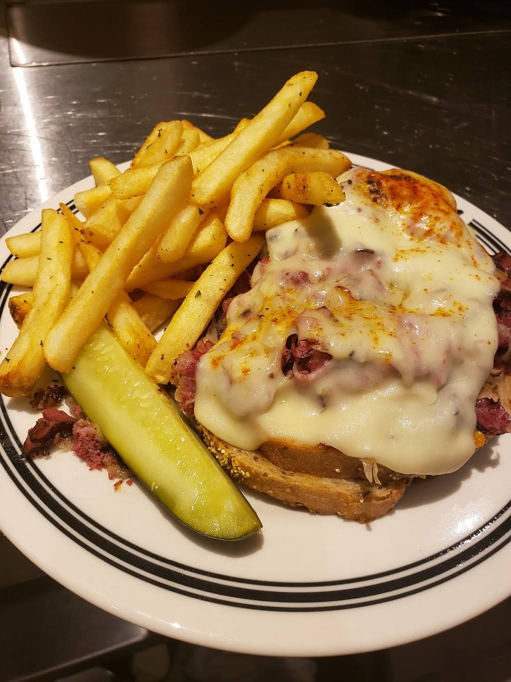 Eleven City Los Angeles | restaurant | 5400 Wilshire Blvd, Los Angeles, CA 90036, USA | 3237611211 OR +1 323-761-1211