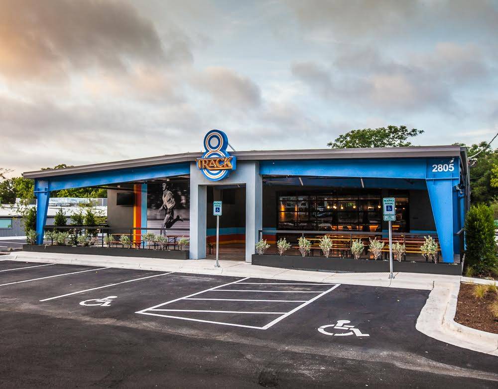 8 Track | restaurant | 2805 Manor Rd, Austin, TX 78722, USA | 5123587870 OR +1 512-358-7870