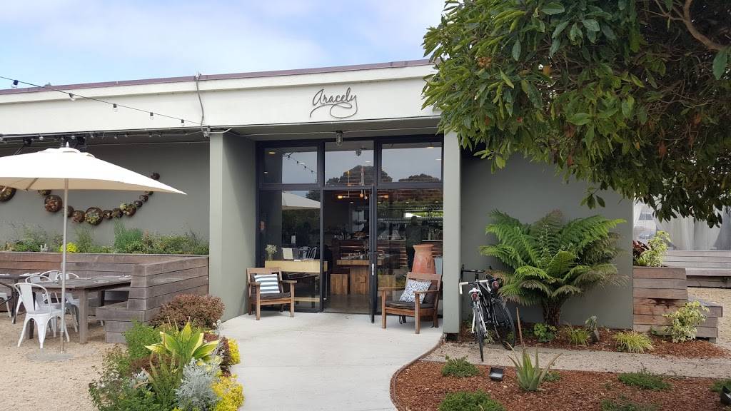 Aracely Cafe | cafe | 401 13th St, San Francisco, CA 94130, USA | 4159857117 OR +1 415-985-7117