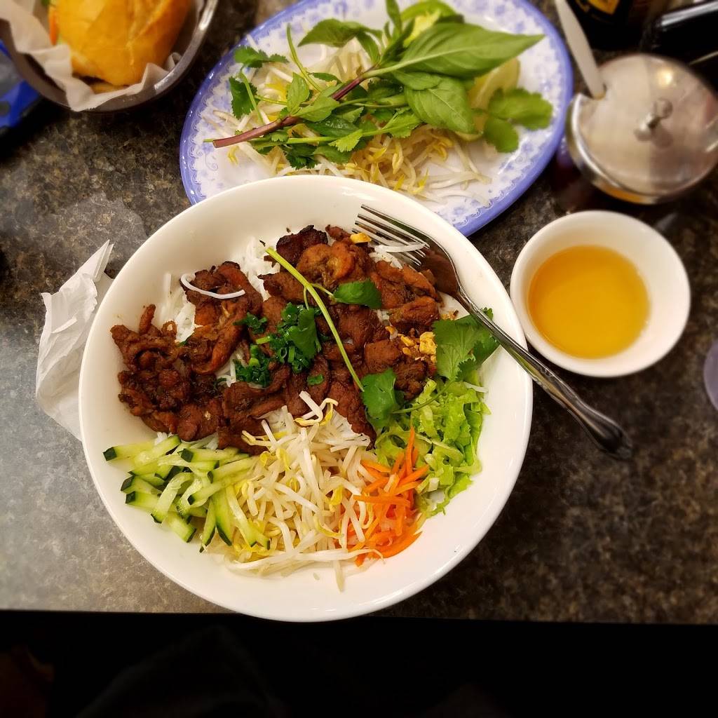 Pho Now | restaurant | 536 E Tidwell Rd, Houston, TX 77022, USA | 7136994444 OR +1 713-699-4444