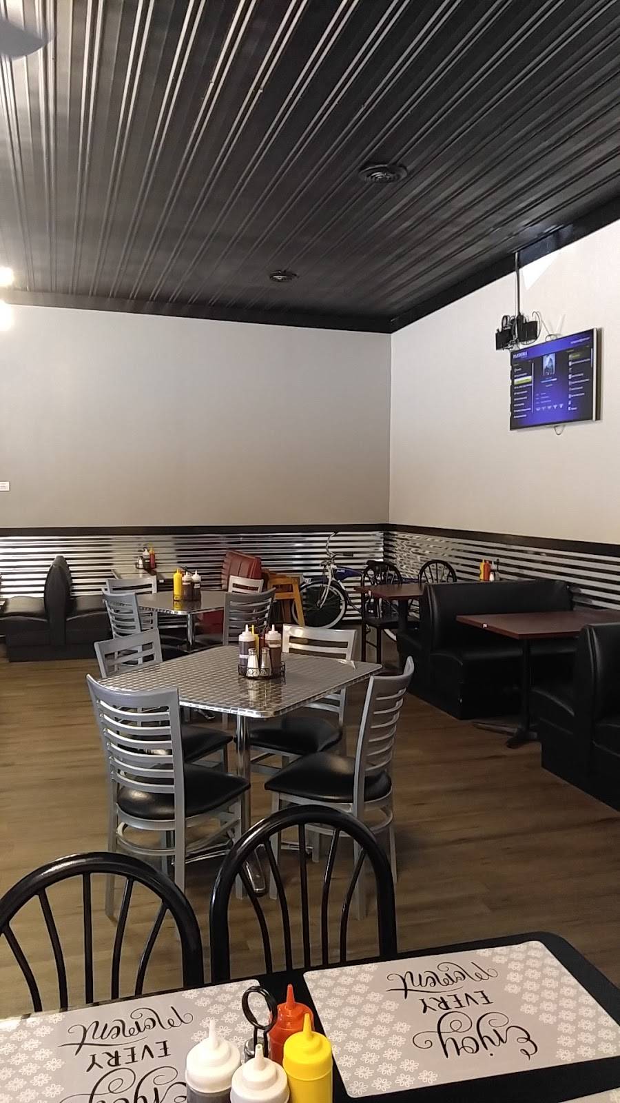 Joris Catering and Concession | restaurant | 6832 Tunnel Hill Rd, New Lexington, OH 43764, USA | 7406249307 OR +1 740-624-9307