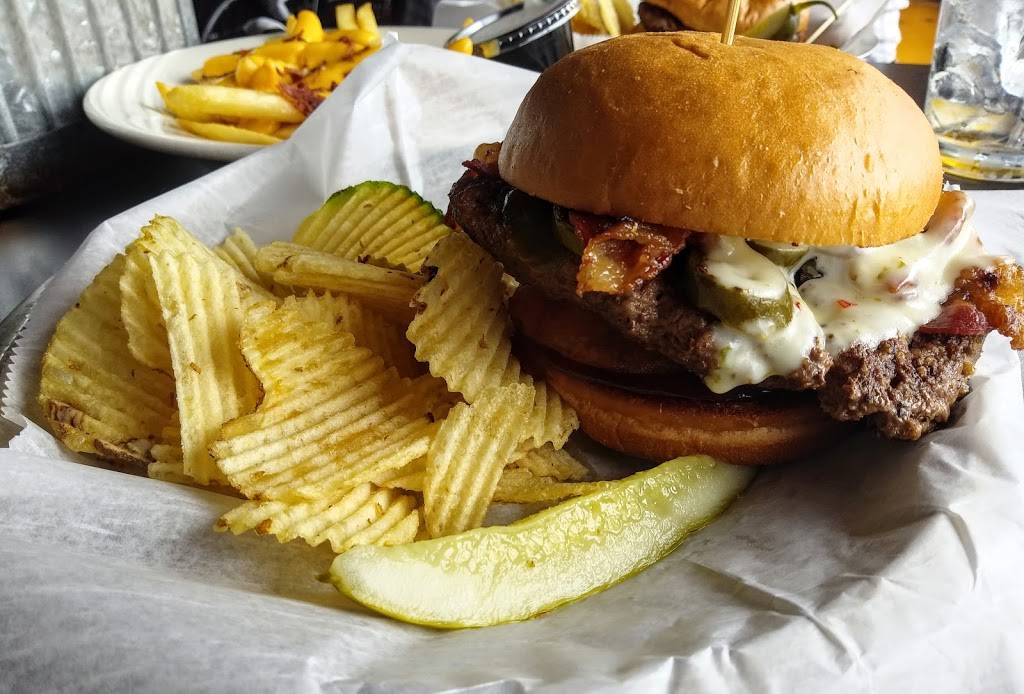 The Black Horse Tavern | restaurant | 12598 N Saginaw Rd, Clio, MI 48420, USA | 8106408115 OR +1 810-640-8115