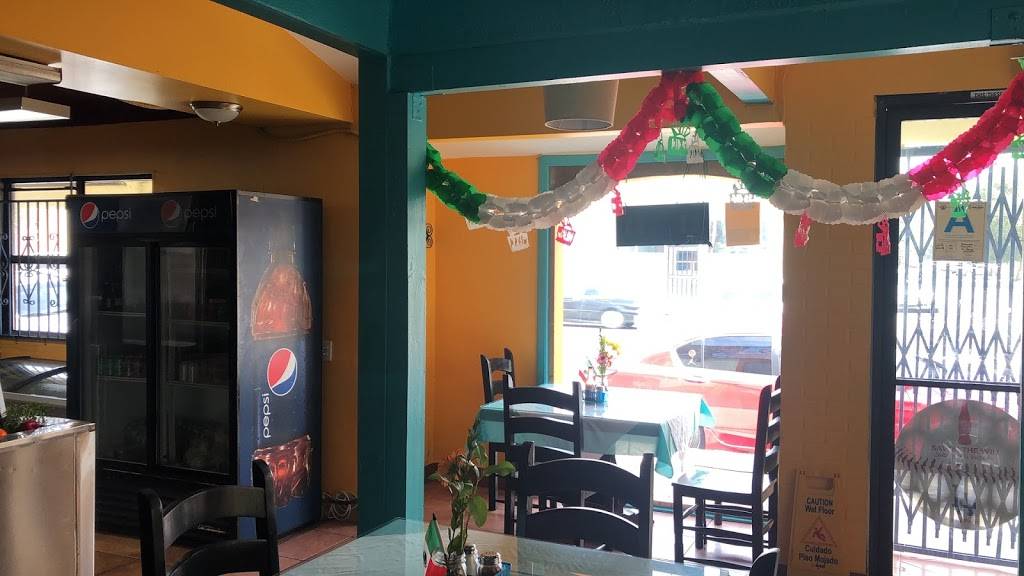Surfos Restaurant & Snack Mexicano | restaurant | 4040 Gage Ave, Bell, CA 90201, USA | 3233889062 OR +1 323-388-9062