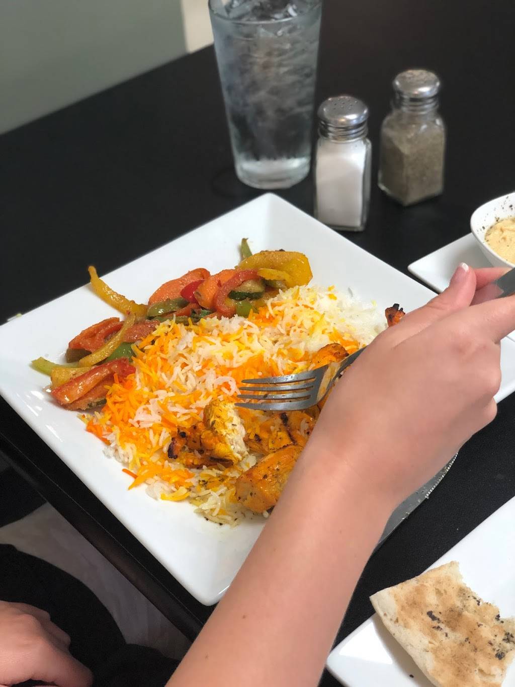 Saffron Mediterranean Cuisine | restaurant | 3313 E 32nd Pl, Tulsa, OK 74135, USA | 5395250503 OR +1 539-525-0503