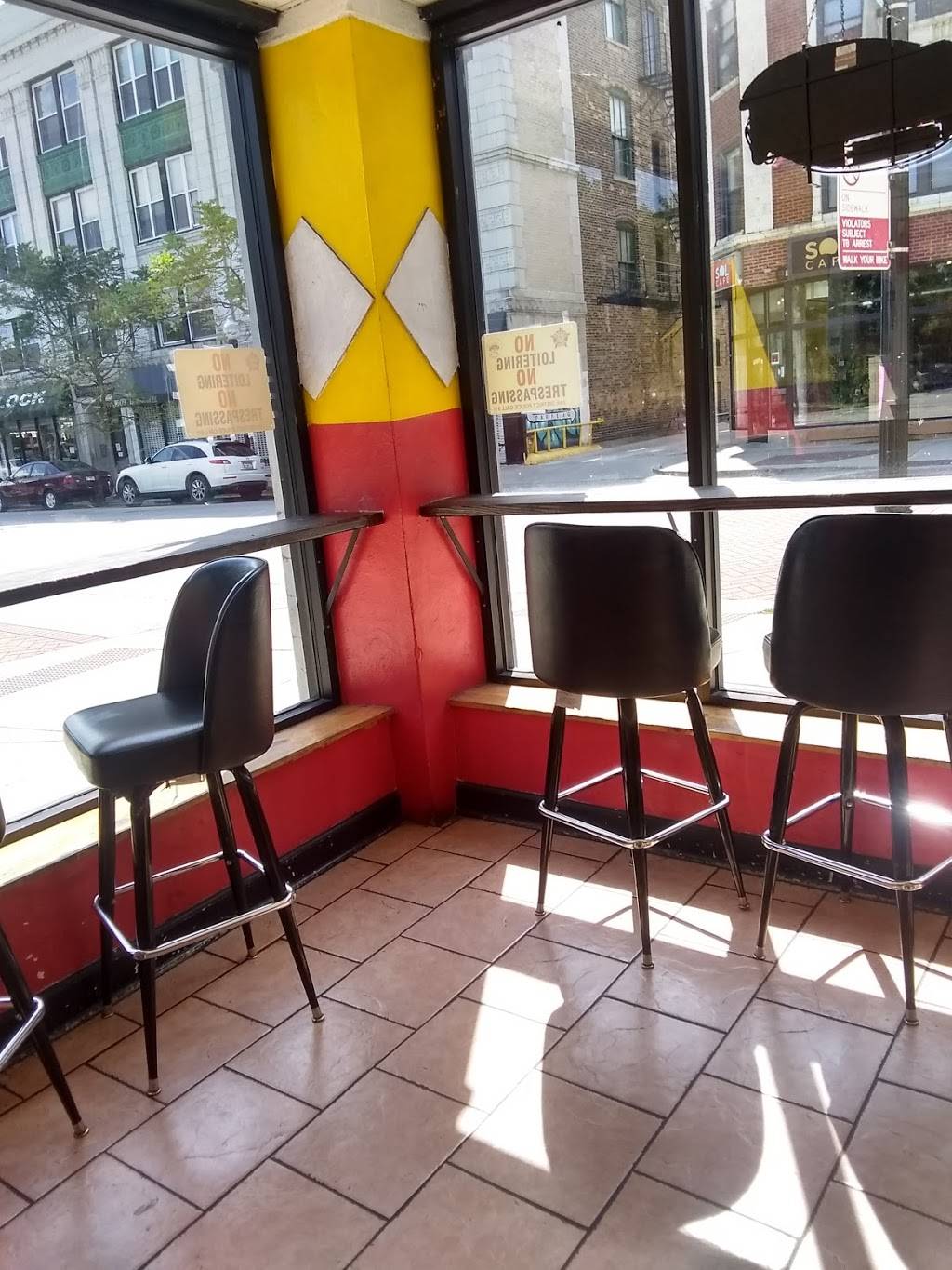 Hotspot grill | restaurant | 1632 Howard St, Chicago, IL 60626, USA | 7734658600 OR +1 773-465-8600