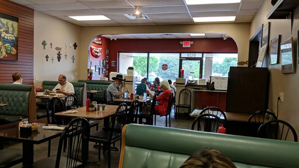 Riverside Cafe | restaurant | 9125 W Central Ave, Wichita, KS 67212, USA | 3167798700 OR +1 316-779-8700