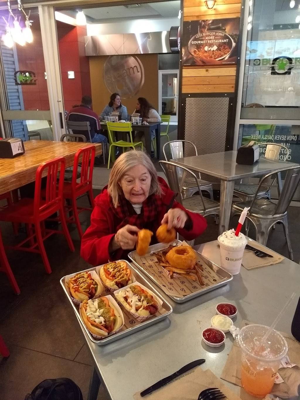 Midtown Mall | shopping mall | 600 E Northern Lights Blvd, Anchorage, AK 99503, USA | 9072646695 OR +1 907-264-6695