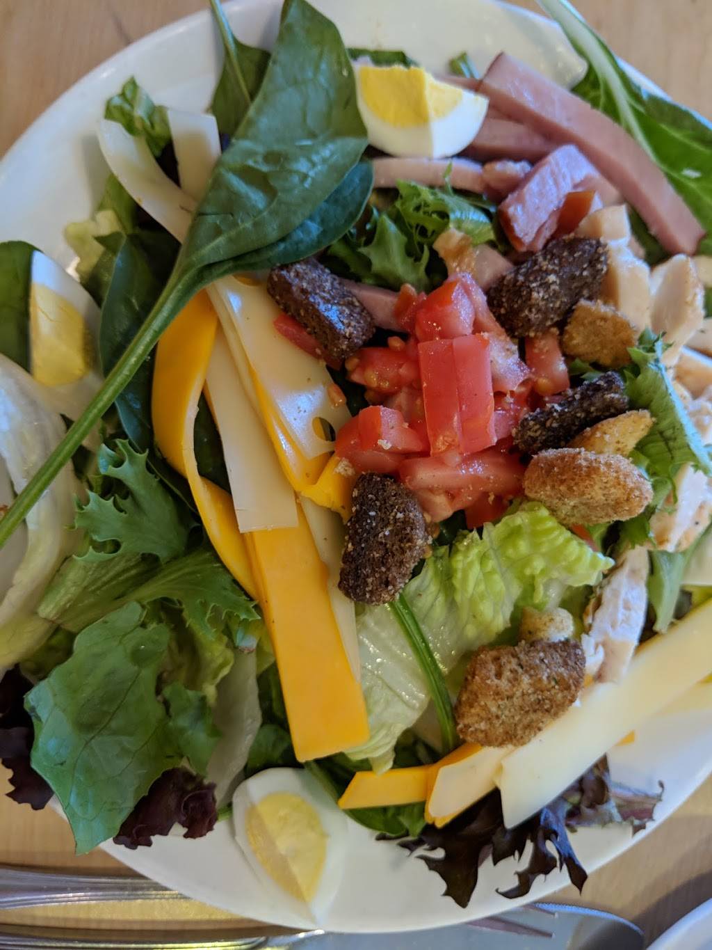 Cocos Bakery Restaurant | restaurant | 23000 Lake Forest Dr, Laguna Hills, CA 92653, USA | 9494588389 OR +1 949-458-8389