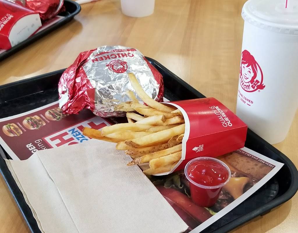 Wendys | restaurant | 21950 Williams Way Blvd, Richmond, TX 77469, USA | 2816561885 OR +1 281-656-1885