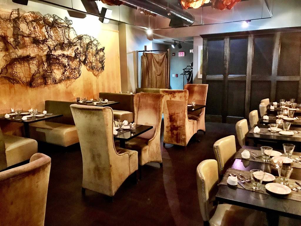 The Naked Oyster Bistro & Raw Bar | restaurant | 410 Main St, Hyannis, MA 02601, USA | 5087786500 OR +1 508-778-6500