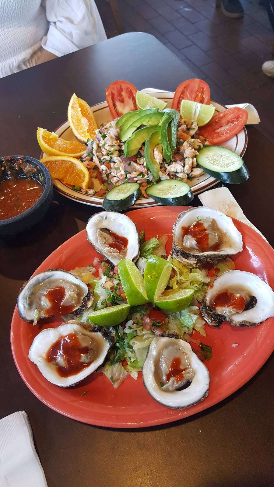 Restaurante El Michoacano | restaurant | 2015 N Main St, Salinas, CA 93906, USA | 8312726182 OR +1 831-272-6182