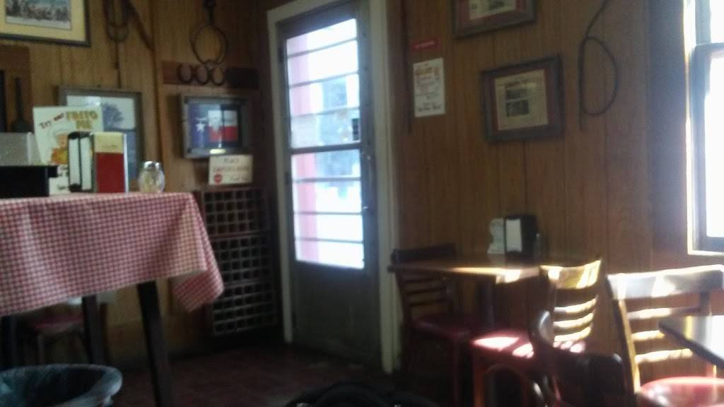 Baileys BBQ | restaurant | 800-898 Taylor St, Fort Worth, TX 76102, USA | 8173357469 OR +1 817-335-7469