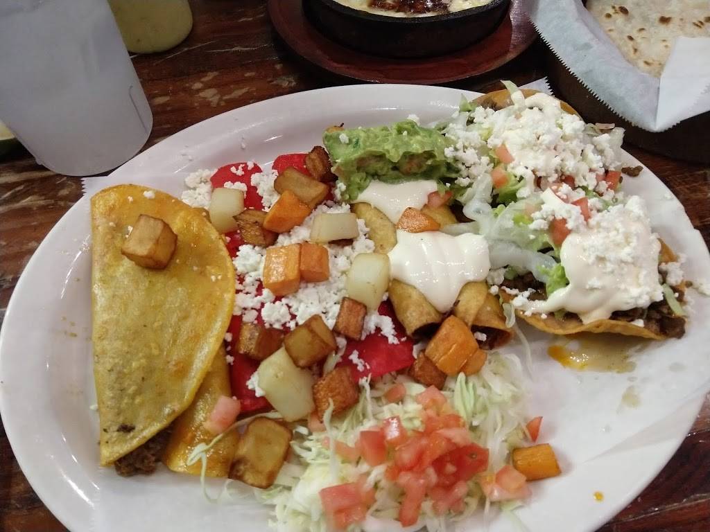 La Fonda Taqueria | restaurant | 502 S Richey St, Pasadena, TX 77506, USA | 7134724343 OR +1 713-472-4343