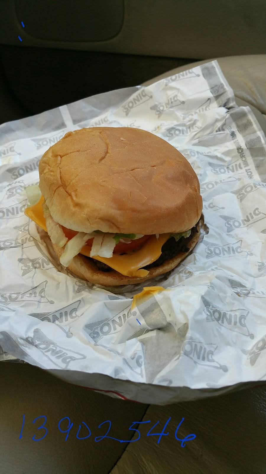 Sonic Drive-In | restaurant | 2526 Highway 71 S, Columbus, TX 78934, USA | 9797323060 OR +1 979-732-3060