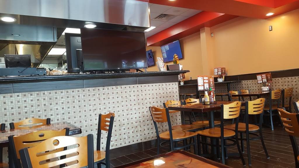 Yummy Burgers & BBQ | restaurant | 8300 Preston Rd Suit 120, Plano, TX 75024, USA | 4694809262 OR +1 469-480-9262