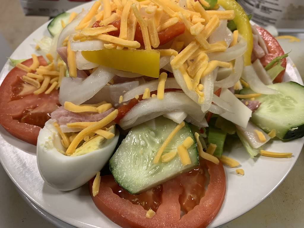 Gresas Cafe | restaurant | 108 N Chestnut St, De Soto, IL 62924, USA | 6188673175 OR +1 618-867-3175