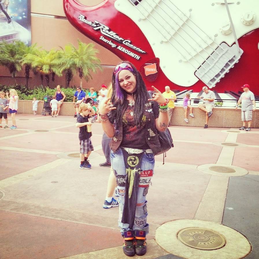 KRNR The Rock Station | restaurant | 351 S Studio Dr N, Lake Buena Vista, FL 32830, USA | 4079395277 OR +1 407-939-5277