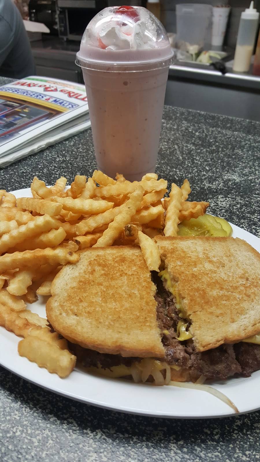 Harlo Grill | restaurant | 2300 W North Ave, Melrose Park, IL 60160, USA | 7083448353 OR +1 708-344-8353