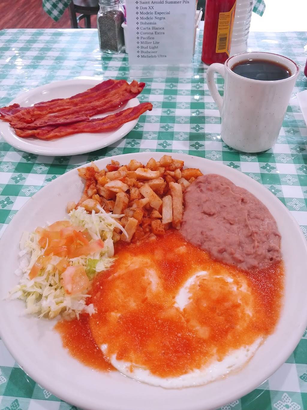 La Plaza Mexican Restaurant | restaurant | 1803 Bingle Rd, Houston, TX 77055, USA | 7134689946 OR +1 713-468-9946