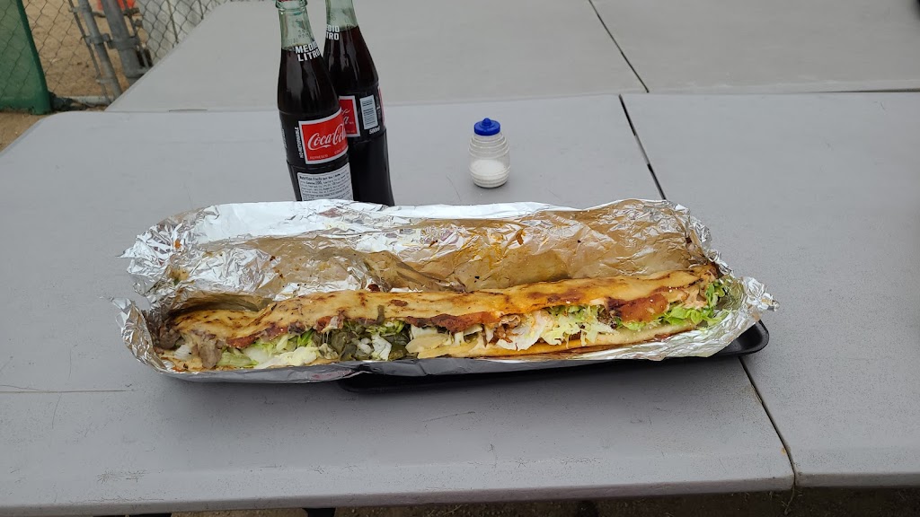 Machetes Flor de Maria | restaurant | 5231 Steve St, Jurupa Valley, CA 92509, USA | 9515026363 OR +1 951-502-6363