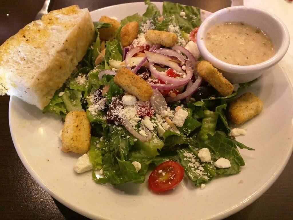 Oliveto Italian Bistro | restaurant | 1301 S I-35 Service Rd, Moore, OK 73160, USA | 4057355553 OR +1 405-735-5553