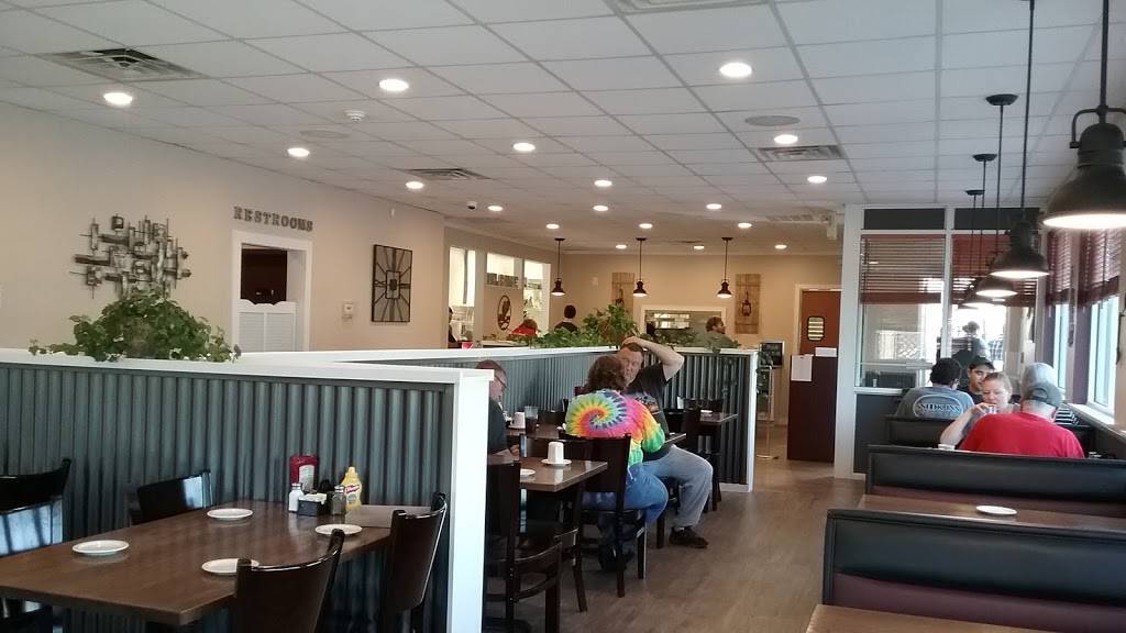 Nicos Homestyle | restaurant | 751 S Durkin Dr, Springfield, IL 62704, USA | 2179938800 OR +1 217-993-8800