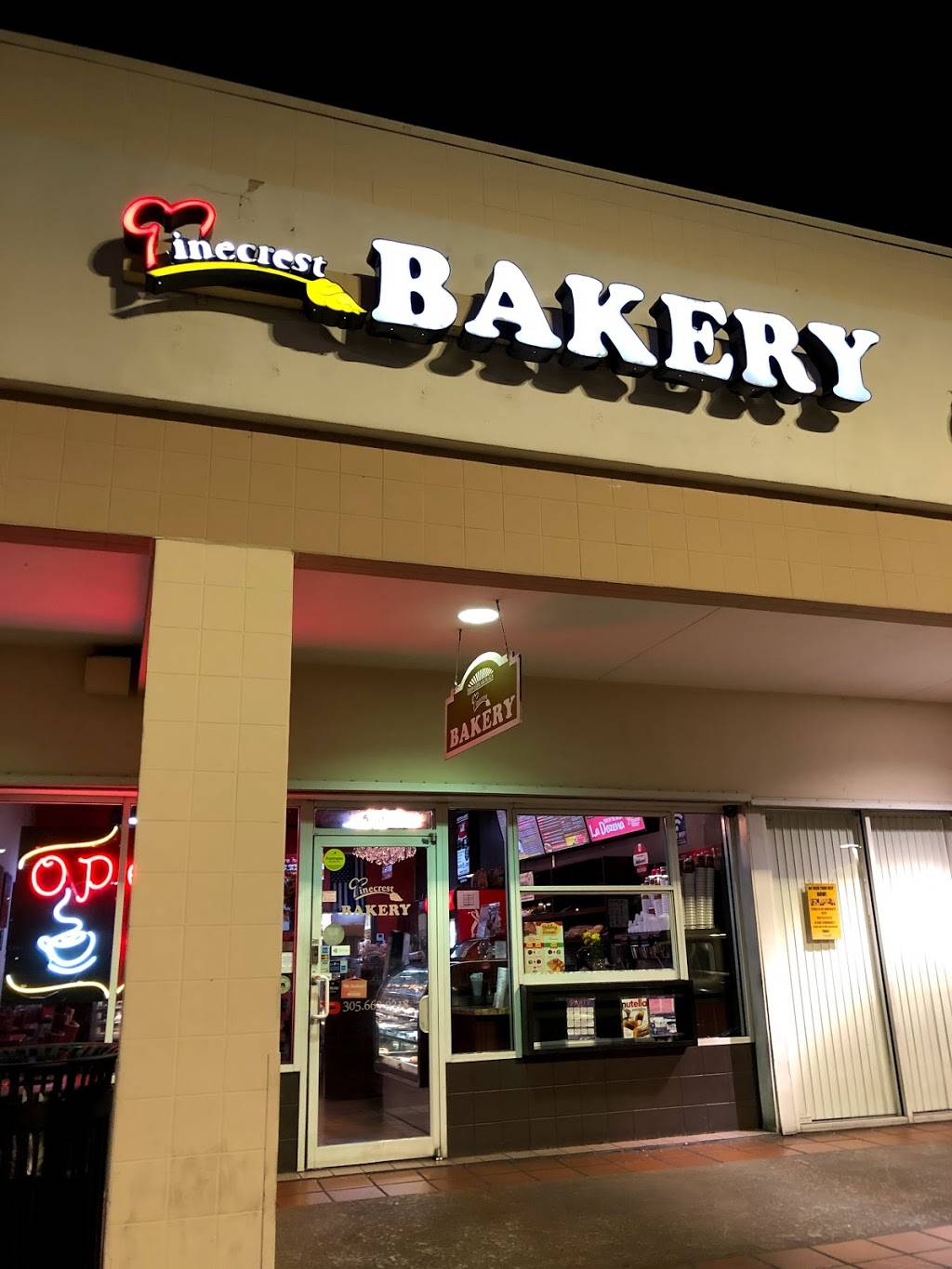Pinecrest Bakery | bakery | 6718 SW 40th St, Miami, FL 33155, USA | 3056630318 OR +1 305-663-0318