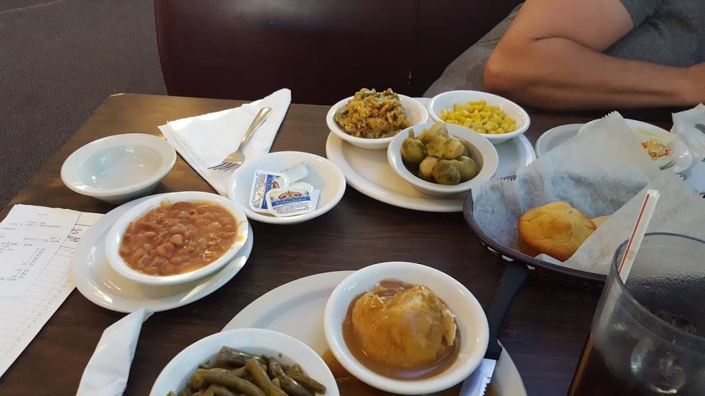 Karls Family Restaurant | restaurant | 5100 Hixson Pike, Hixson, TN 37343, USA | 4238755506 OR +1 423-875-5506