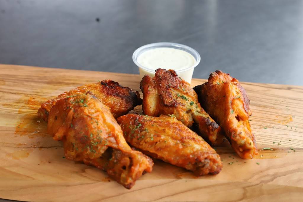 PizzaFiend | restaurant | 3981 Center Point Rd NE, Cedar Rapids, IA 52402, USA | 3192004488 OR +1 319-200-4488