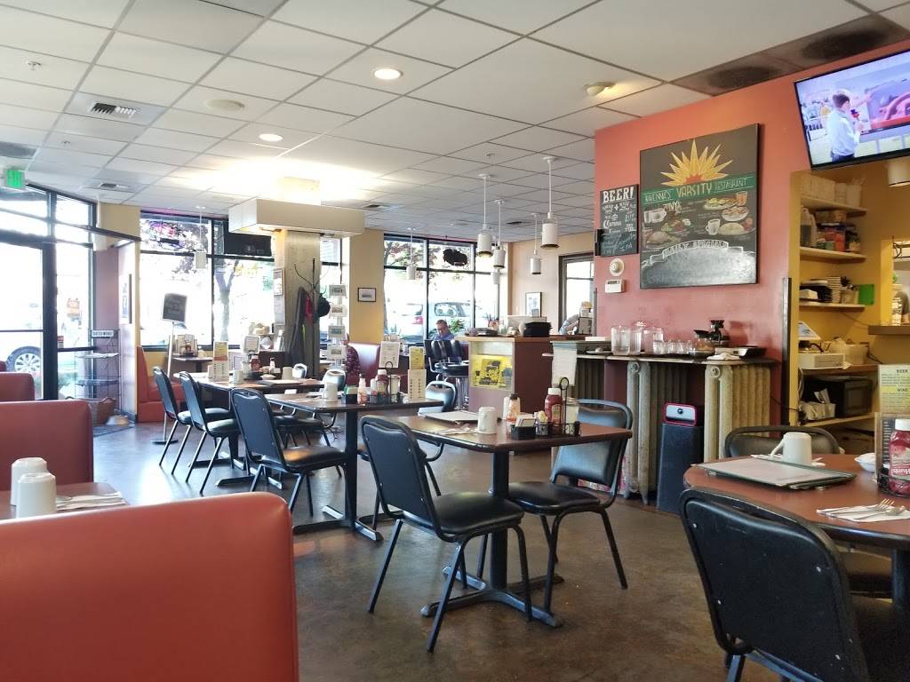 Ravenna Varsity Restaurant | restaurant | 2300 NE 65th St Ste 101, Seattle, WA 98115, USA | 2065252701 OR +1 206-525-2701