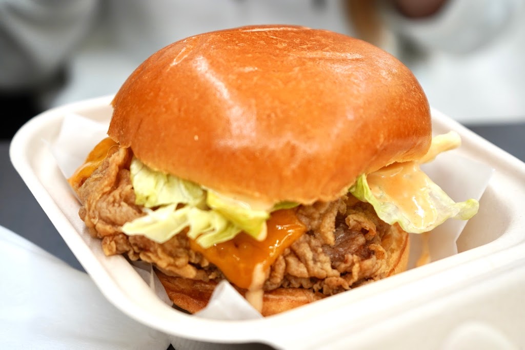 馋客Chanke Fried Chicken | restaurant | 10681 E Colonial Dr Unit F3, Orlando, FL 32817, USA | 4074437685 OR +1 407-443-7685