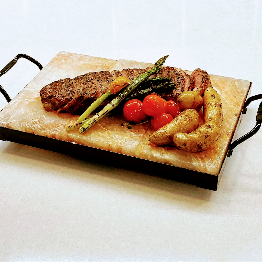 Salt Fine Dining | restaurant | N9650 Friendship Dr, Kaukauna, WI 54130, USA | 9209494223 OR +1 920-949-4223