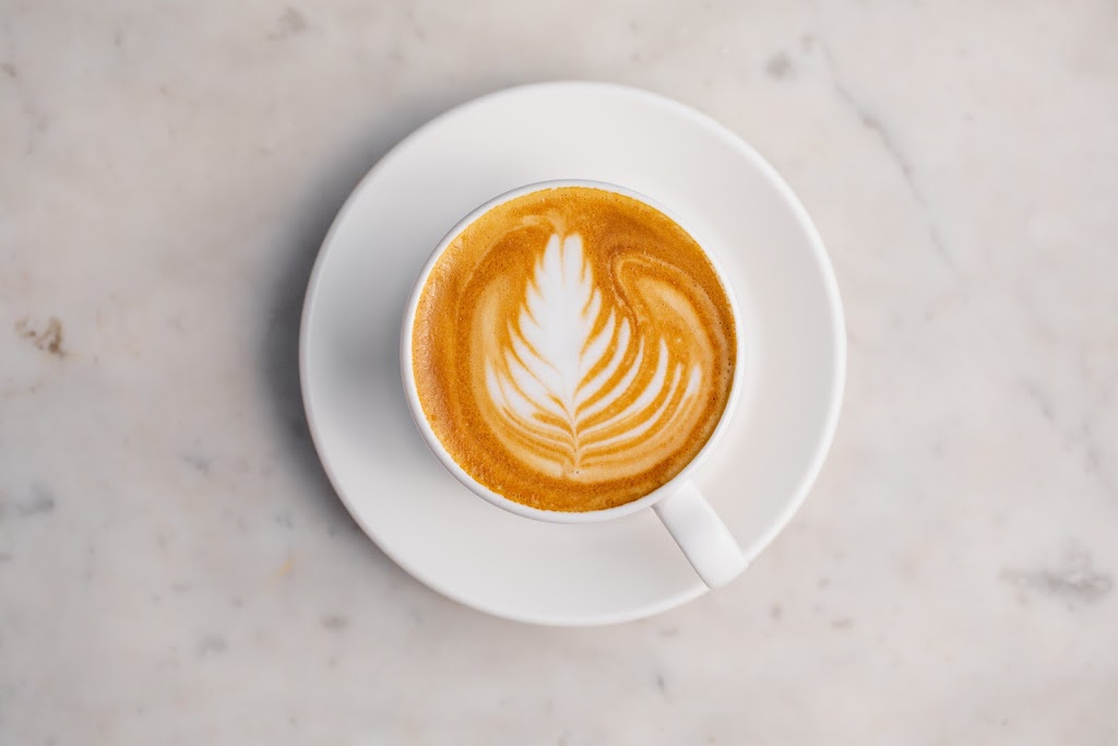 Greenbrier Swim & Social | restaurant | 3101 Indian Creek Dr, Miami, FL 33140, United States | 3057638006 OR +1 305-763-8006