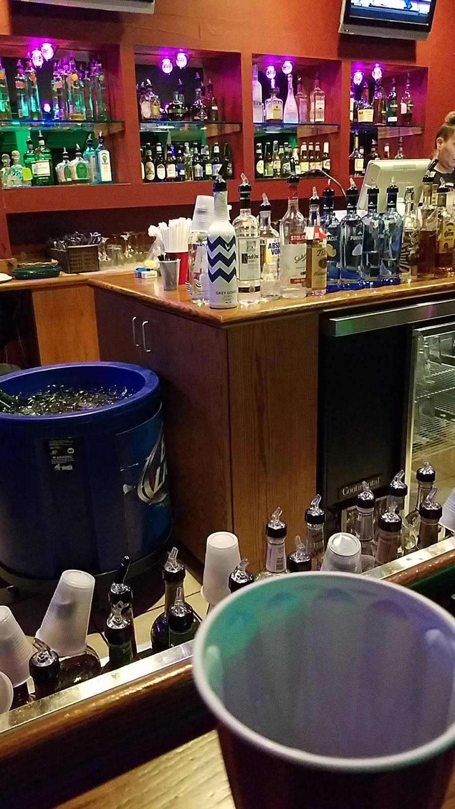 The Jetport Restaurant & Lounge | night club | 3400 Airport Rd, Allentown, PA 18109, USA | 6102661000 OR +1 610-266-1000