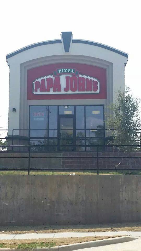 Papa Johns Pizza | restaurant | 1127 N Beckley Ave, Dallas, TX 75203, USA | 2149438888 OR +1 214-943-8888