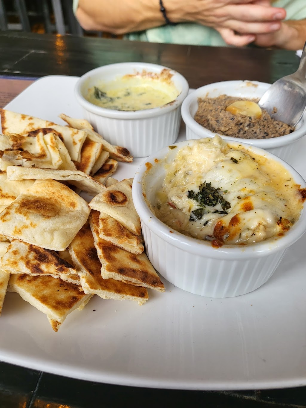 Central Flats and Taps | restaurant | 1204 N Central St, Knoxville, TN 37917, USA | 8652470392 OR +1 865-247-0392