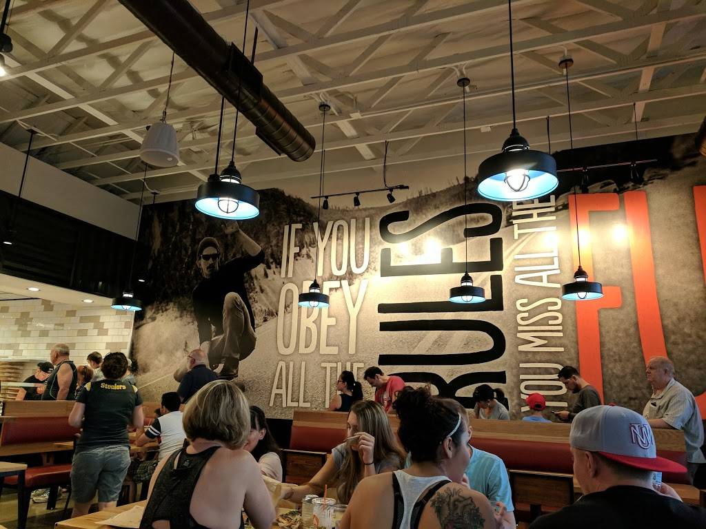 Blaze Pizza | meal takeaway | 6400 Holly Ave NE, Albuquerque, NM 87113, USA | 5053181489 OR +1 505-318-1489