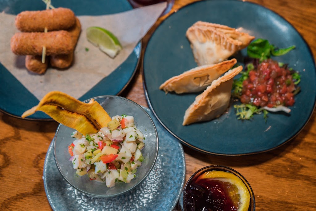 Padrinos Cuban, Dania Beach | restaurant | 149 S Compass Wy, Dania Beach, FL 33004, USA | 9547947544 OR +1 954-794-7544