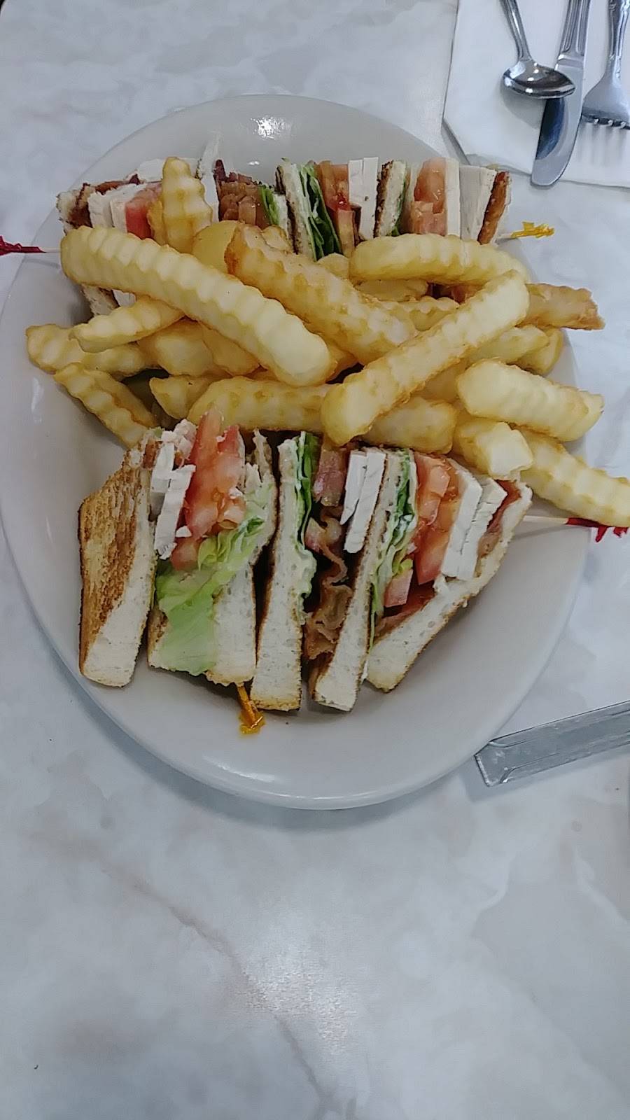 Eggmans Restaurant Inc | restaurant | 12701 S Pulaski Rd, Alsip, IL 60803, USA | 7082398740 OR +1 708-239-8740