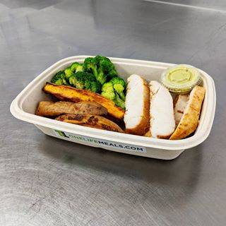 One Life Meals | restaurant | 1960 Lawrence Ave E B2, Scarborough, ON M1R 2Z1, Canada | 4162759704 OR +1 416-275-9704