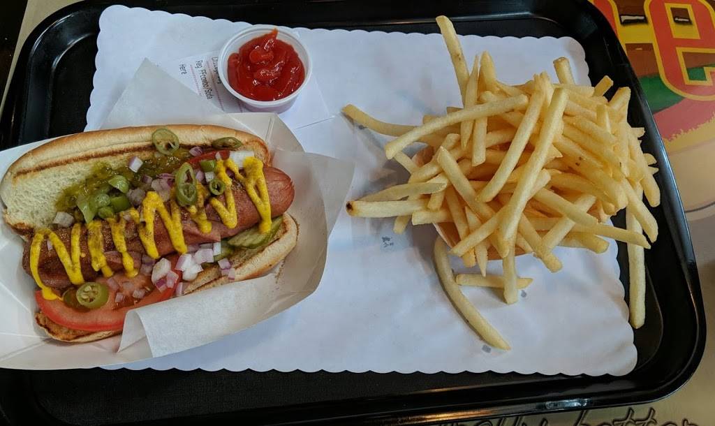 Burgerocity | restaurant | 157 Iron Point Rd, Folsom, CA 95630, USA | 9165889064 OR +1 916-588-9064