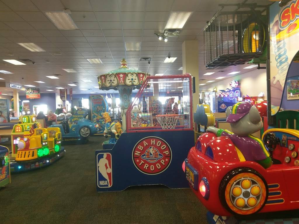 Chuck E. Cheese | restaurant | 3318 W Division St, St Cloud, MN 56301, USA | 3202533760 OR +1 320-253-3760