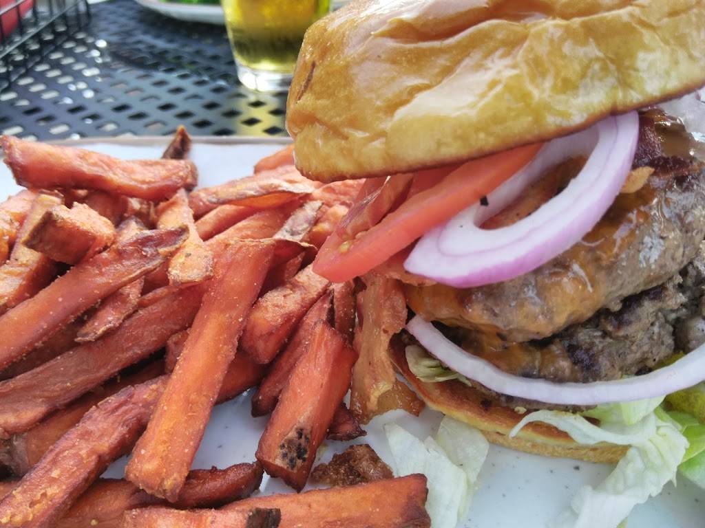 Fork n Pint | restaurant | 51 N Broadway St, Lake Orion, MI 48362, USA | 2488454476 OR +1 248-845-4476