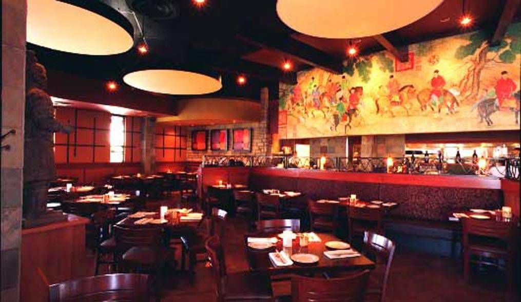 P.F. Changs | restaurant | 10325 Perimeter Pkwy, Charlotte, NC 28216, USA | 7045981927 OR +1 704-598-1927