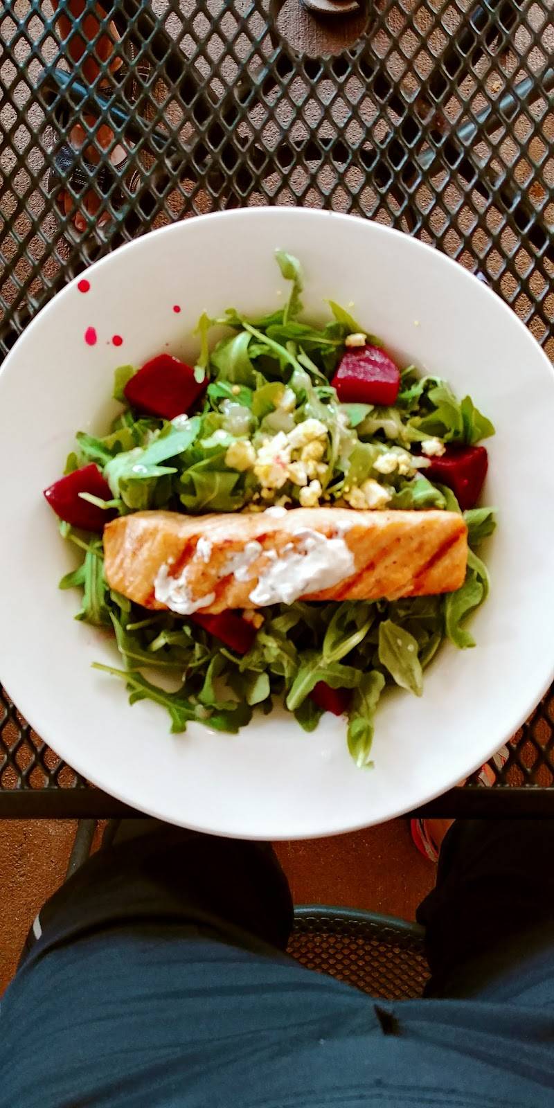 Dogwood Tavern | restaurant | 132 W Broad St, Falls Church, VA 22046, USA | 7032378333 OR +1 703-237-8333