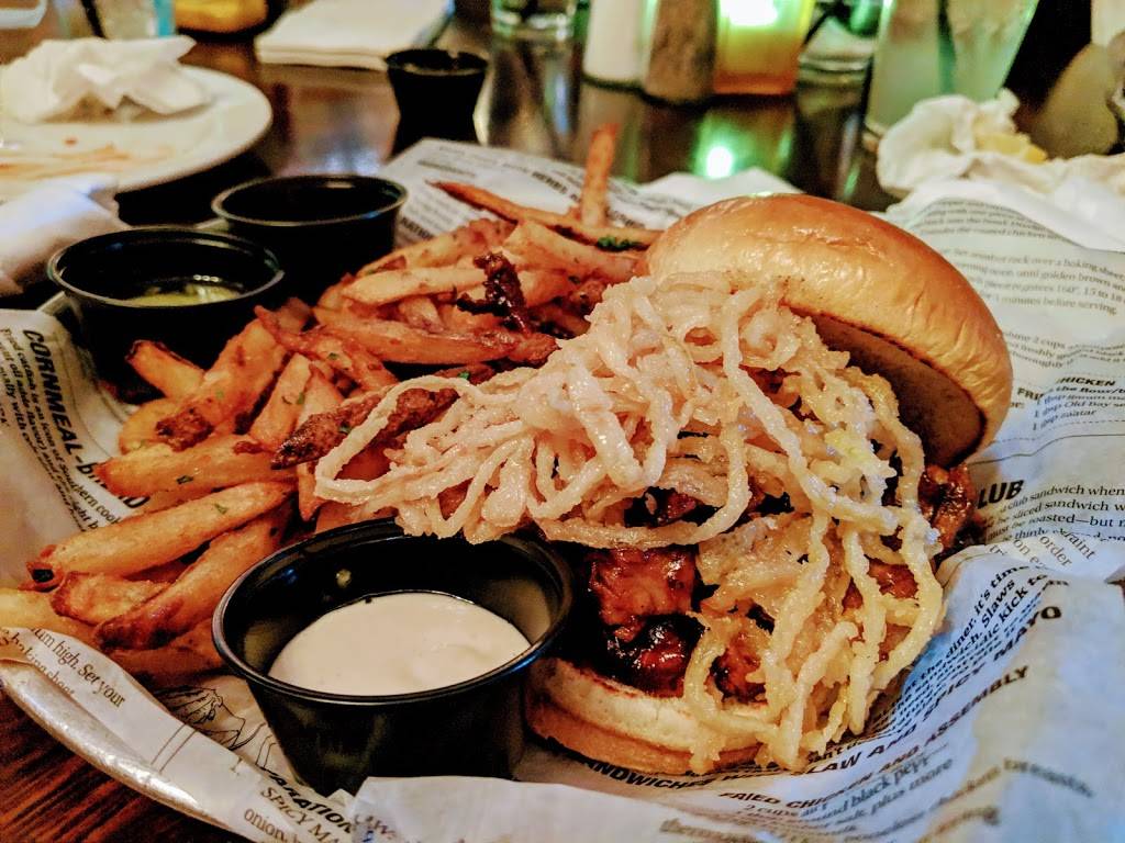 FATDUCK Tavern & Grill | restaurant | 7218 Madison St, Forest Park, IL 60130, USA | 7084881493 OR +1 708-488-1493