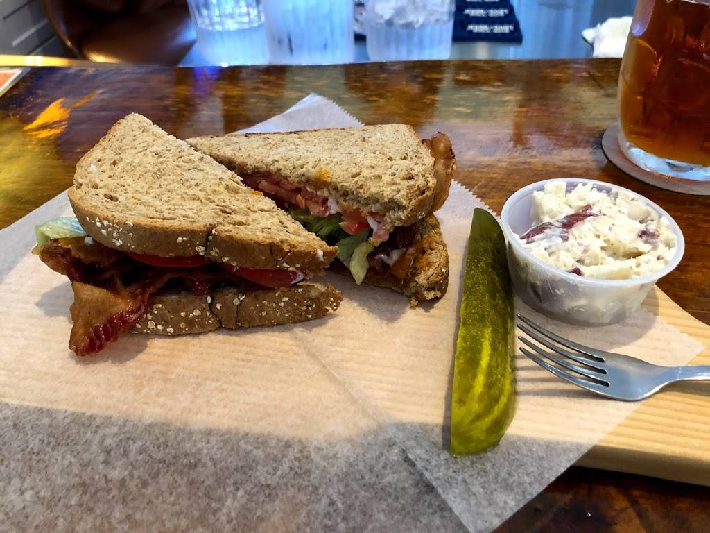 LinCross | restaurant | 16 Pleasant St, Bristol, NH 03222, USA | 6032170026 OR +1 603-217-0026