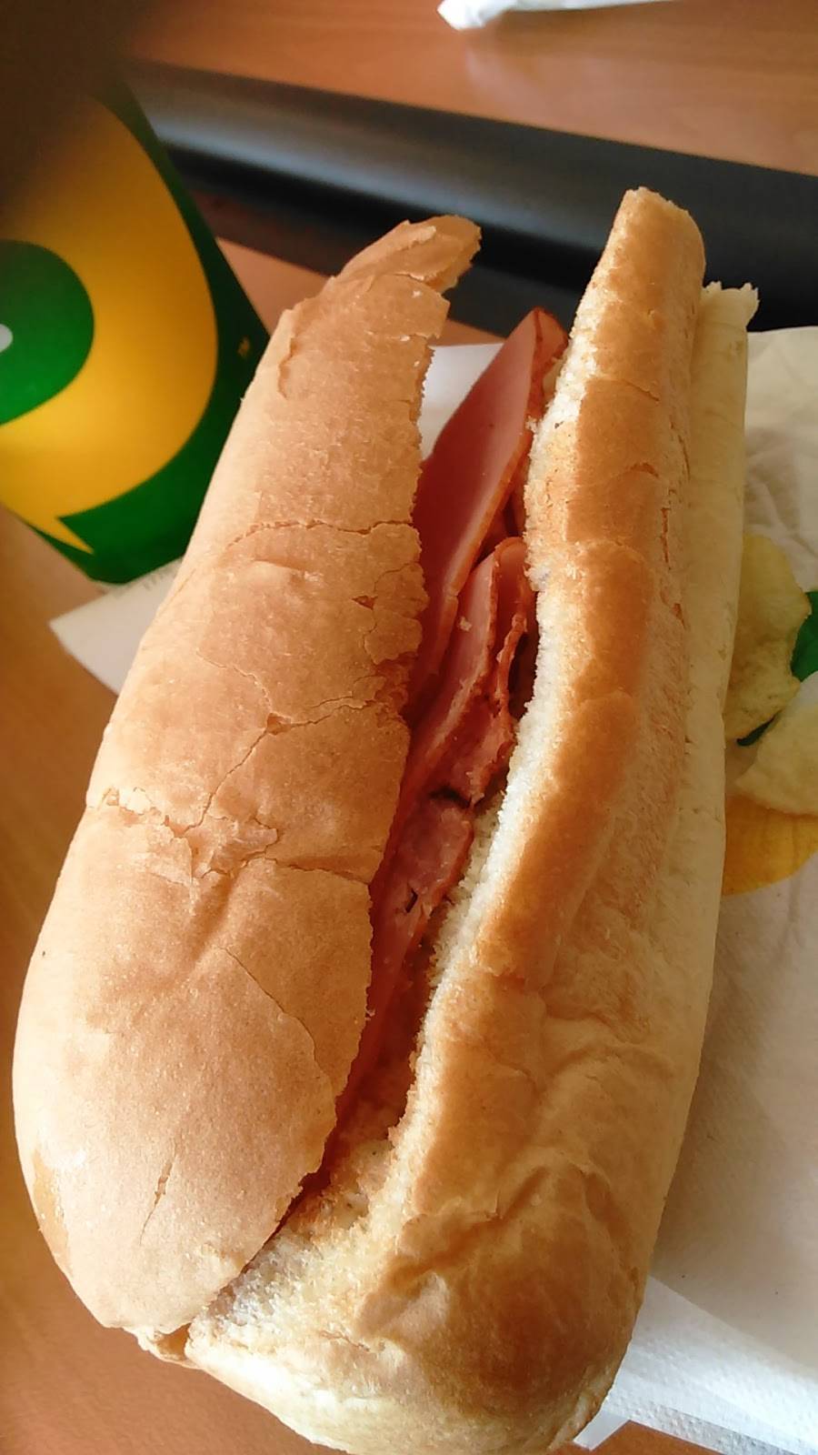 Subway | restaurant | 1776 East Jefferson St Unit #0113, Federal Plaza, Rockville, MD 20852, USA | 2402423507 OR +1 240-242-3507