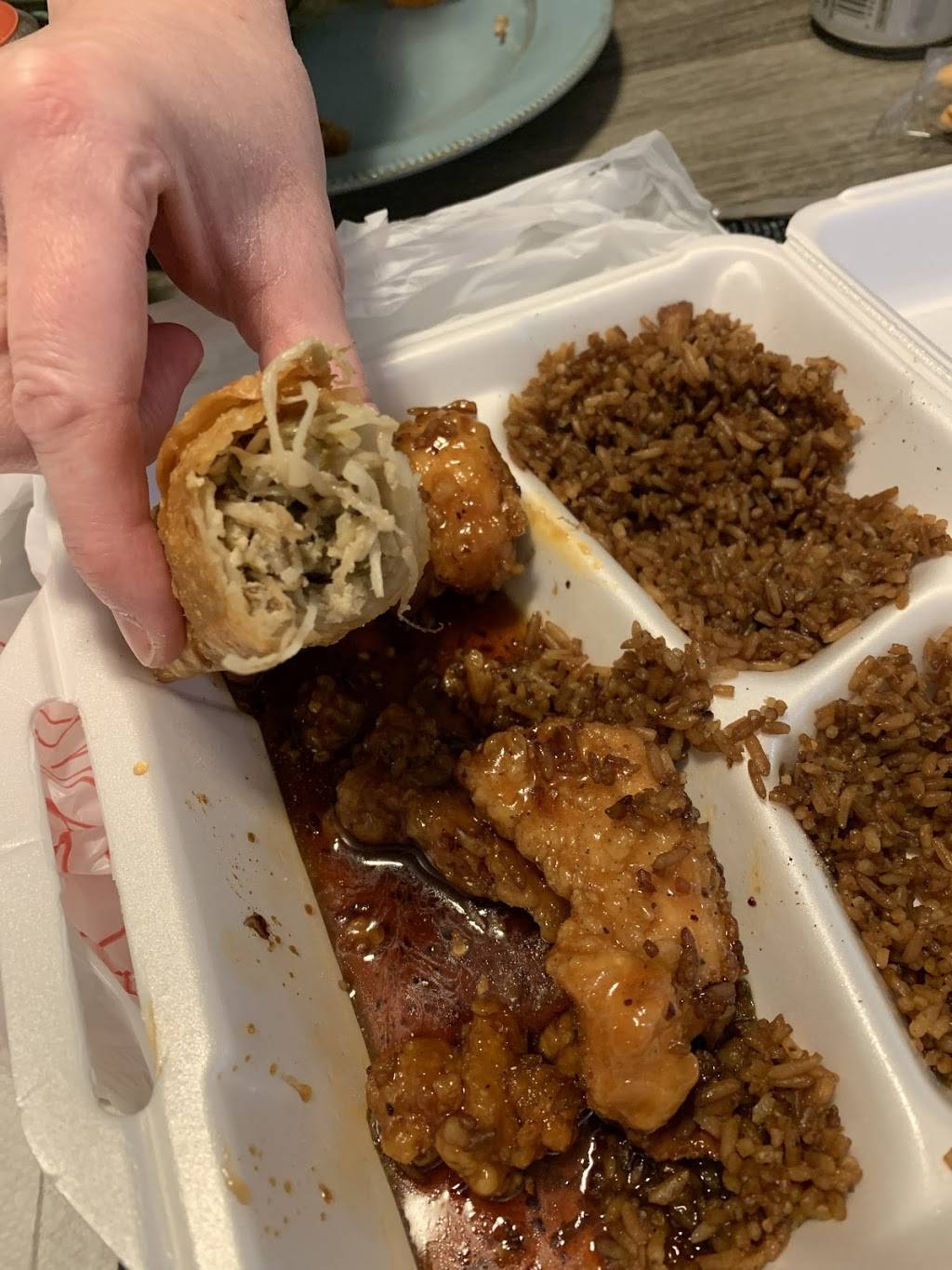 Far East Chinese and Thai Food | restaurant | 1216 W 14 Mile Rd, Clawson, MI 48017, USA | 2482888880 OR +1 248-288-8880