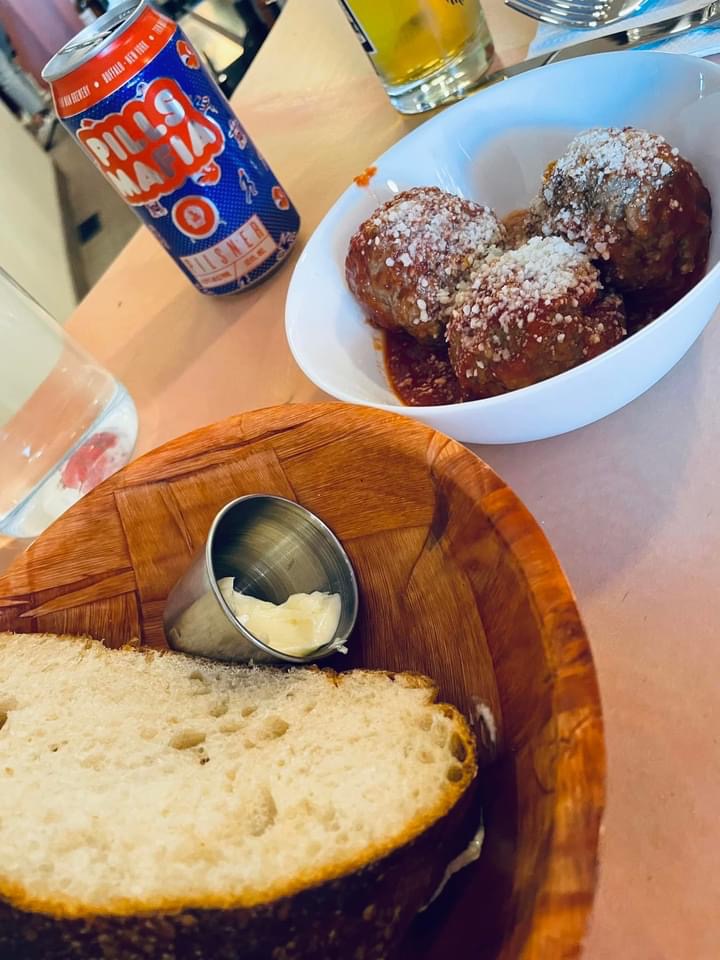 Extra Extra Pizza | restaurant | 549 W Utica St, Buffalo, NY 14213, USA | 7162482994 OR +1 716-248-2994